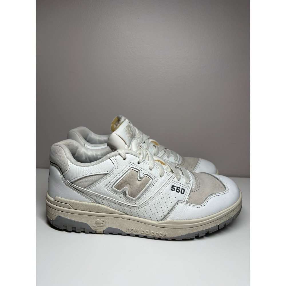 New Balance 550 Silver‎ White Sneakers Men's Size 8/Women's Size 9.5 ( BB550PWG)